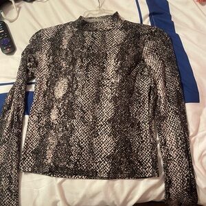 Boutique long sleeve shirt